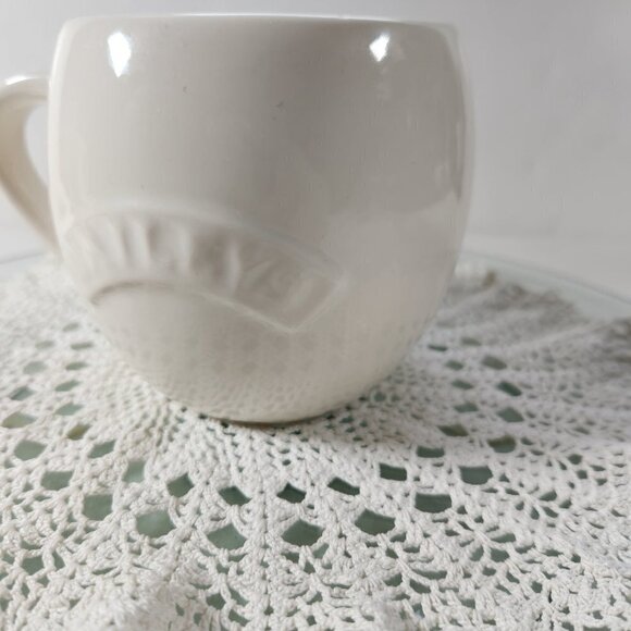 Bailey's Coffee Cup Irish Cream Round Embossed Mug White 14 oz - Picture 8 of 10